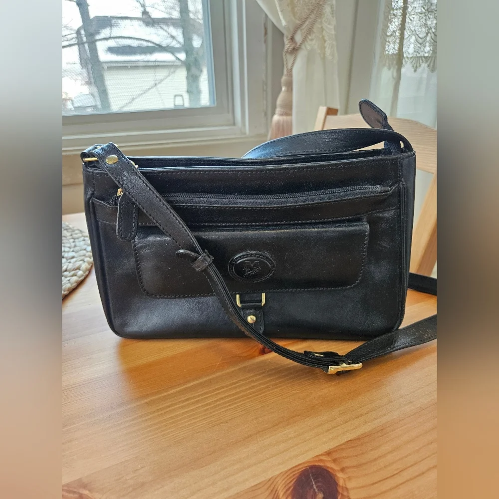 Mouflon Black Leather Crossbody Bag - Picture 1 of 11